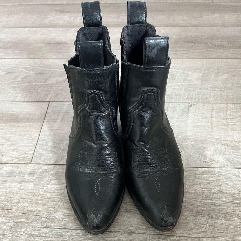 Wandering Coyote leather ankle boots